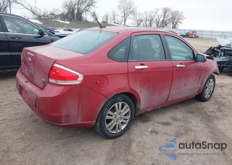 2010 Ford Focus Sel z USA, uszkodzony, nr VIN 1FAHP3HN0AW157855